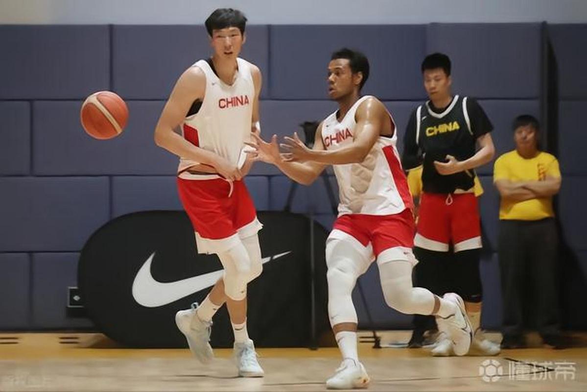 香港东方队vs中国队篮球